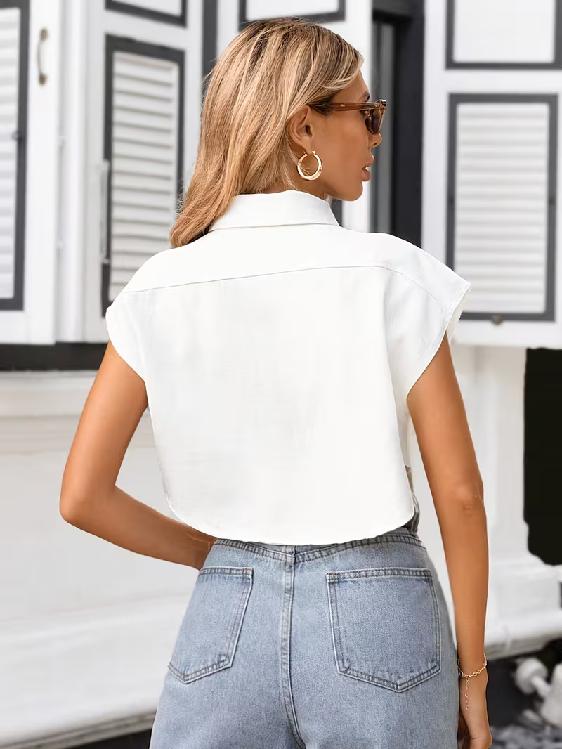 Women’s Cropped Button-Front Shirt